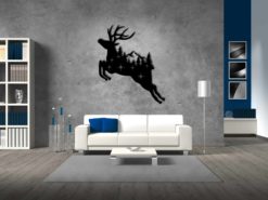 Wanddecoratie - Springend hert rendier met gebergte